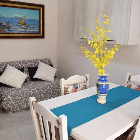 Апартаменти Casa Valentina A 100 M Dal Mare Санта-Флавія Екстер'єр фото